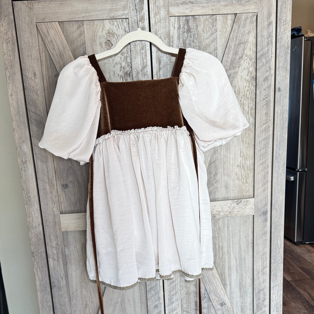 Girl August velvet detailed puff sleeve dress